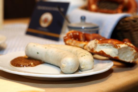 Stiftl's Münchner Weißwurst aus eigener Herstellung Stiftl's Münchner Weißwurst aus eigener Herstellung